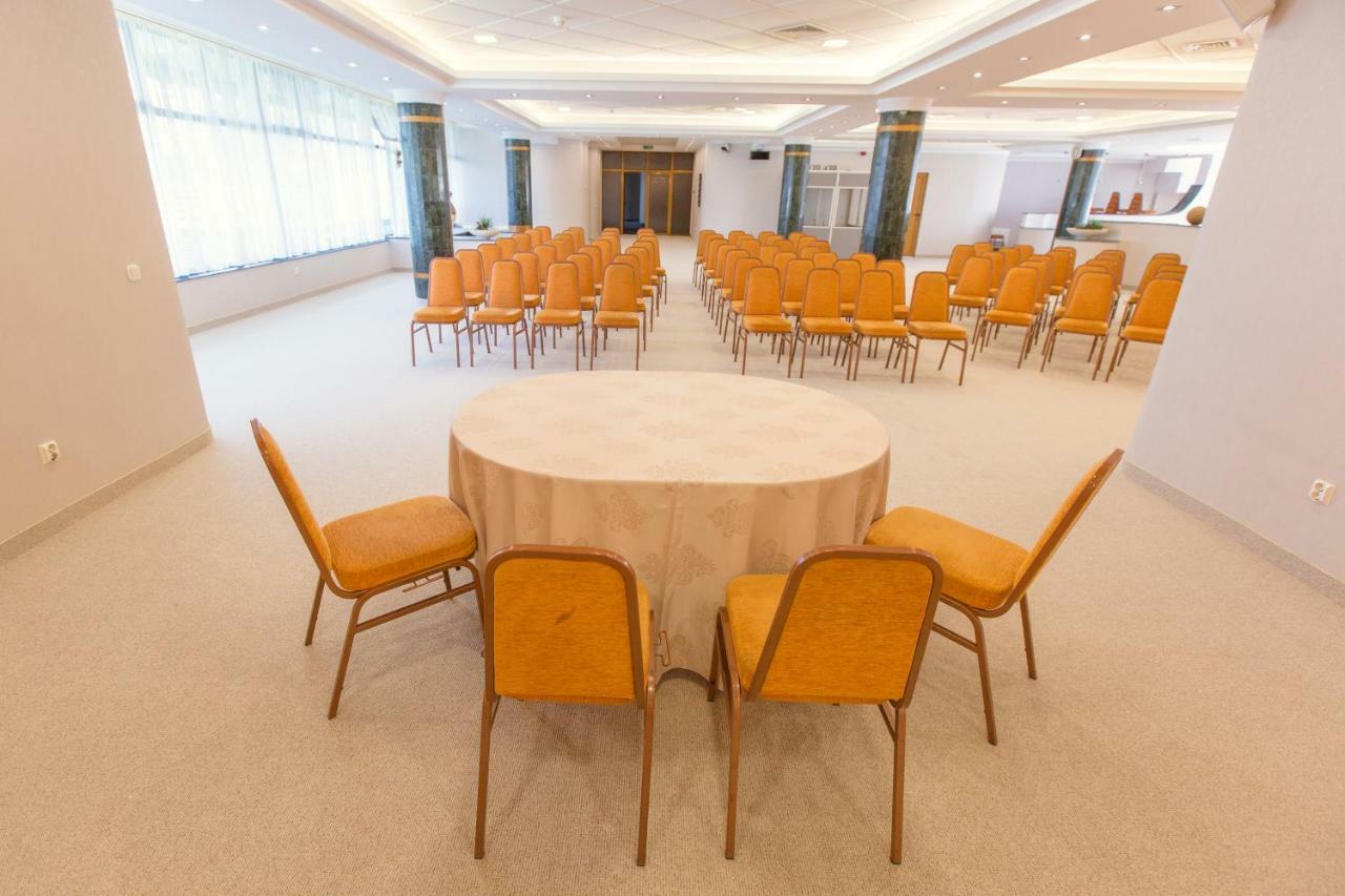 International Hotel 4*